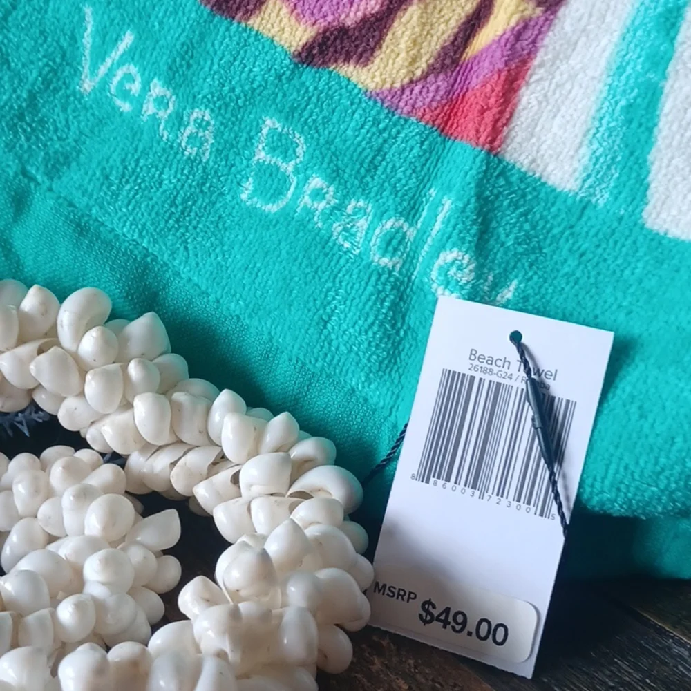 VERA BRADLEY BEACH TOWEL⛱️